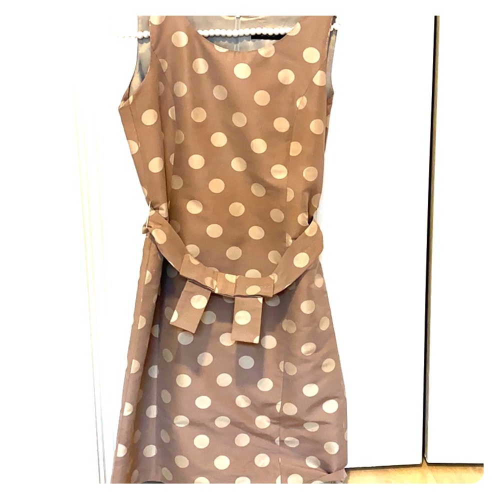 Short sleeve polkadot dress
